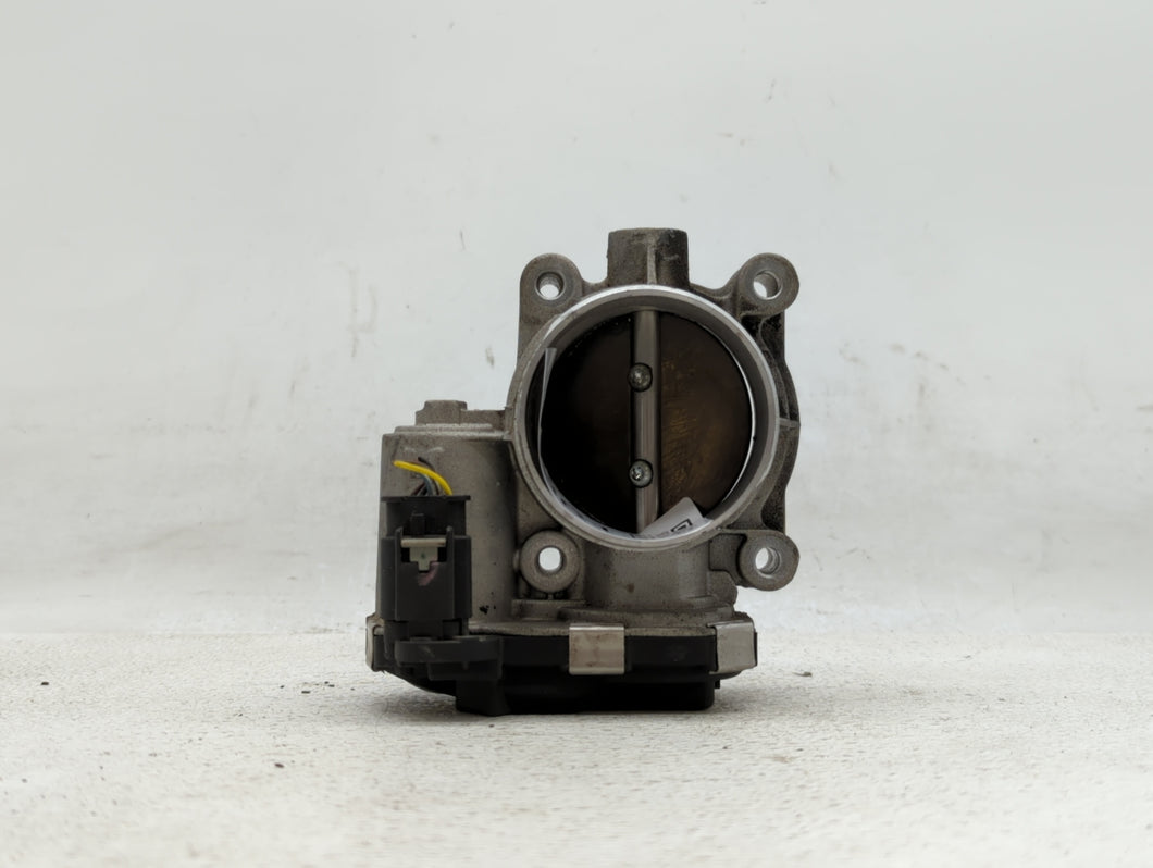 2016-2018 Chevrolet Colorado Throttle Body P/N:12670839AA 12627217DA Fits 2016 2017 2018 2019 OEM Used Auto Parts