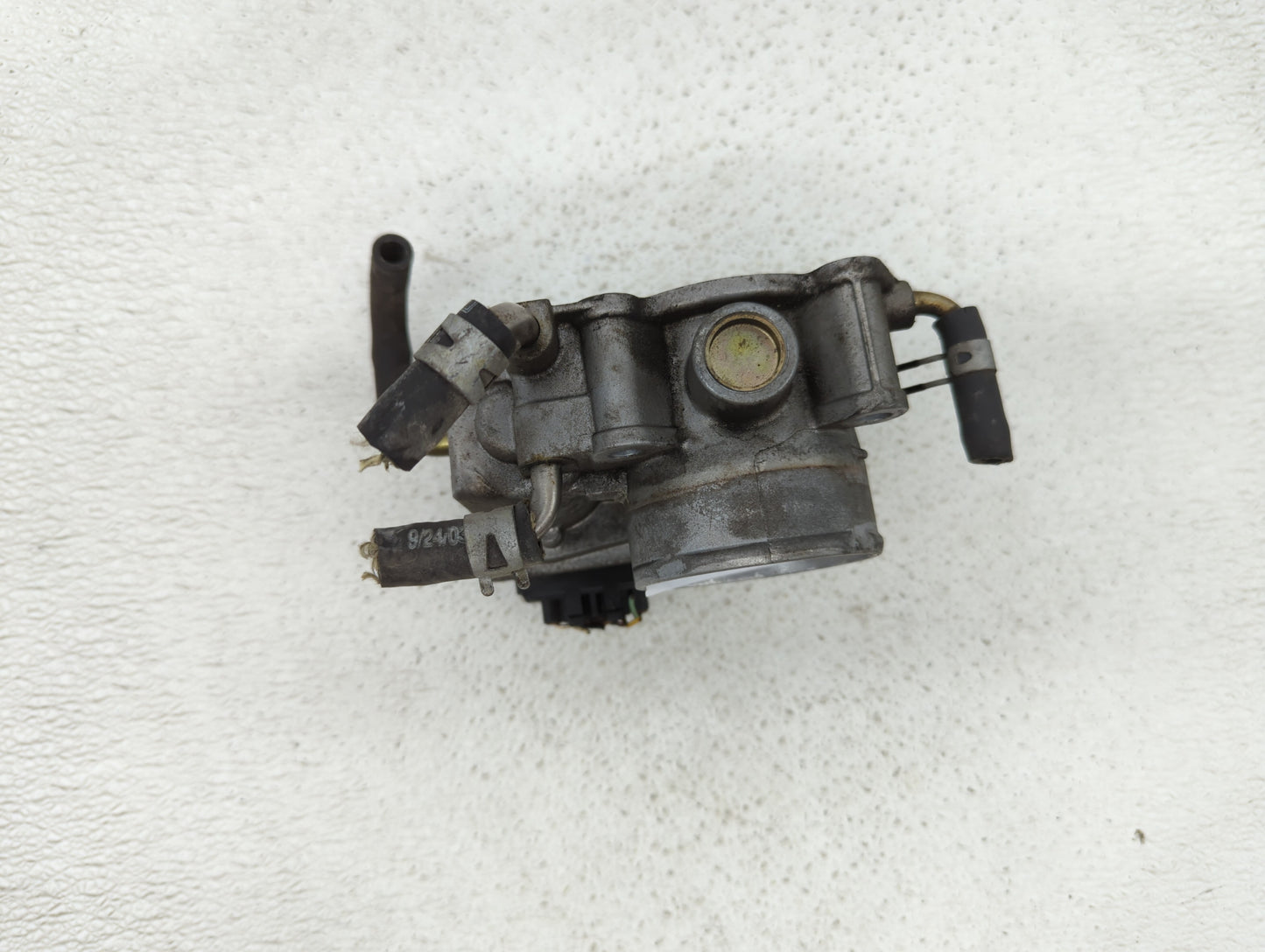 2004-2006 Toyota Solara Throttle Body P/N:22030-0H021 22030-28060 Fits 2004 2005 2006 2007 OEM Used Auto Parts - Oemusedautoparts1.com