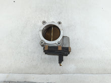 2014-2019 Chevrolet Silverado 1500 Throttle Body P/N:12617792 12678224 Fits 2014 2015 2016 2017 2018 2019 OEM Used Auto Parts