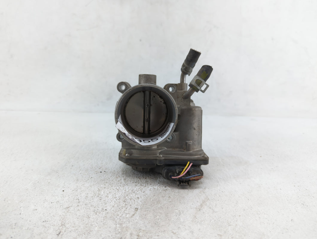 2014-2016 Kia Forte Throttle Body P/N:35100-2E400 35100-2E000 Fits 2012 2013 2014 2015 2016 2018 2019 OEM Used Auto Parts