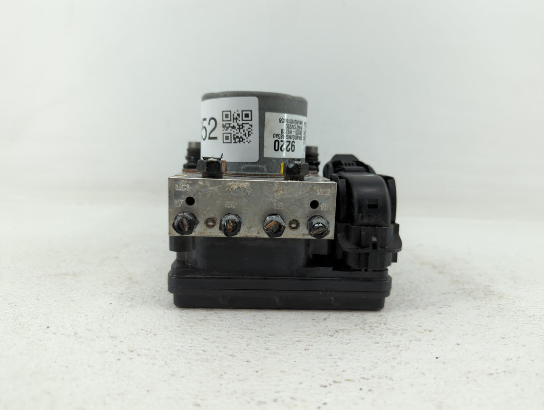 2018-2019 Kia Rio ABS Pump Control Module Replacement P/N:58920-1M640 58920-H9220 Fits 2018 2019 OEM Used Auto Parts