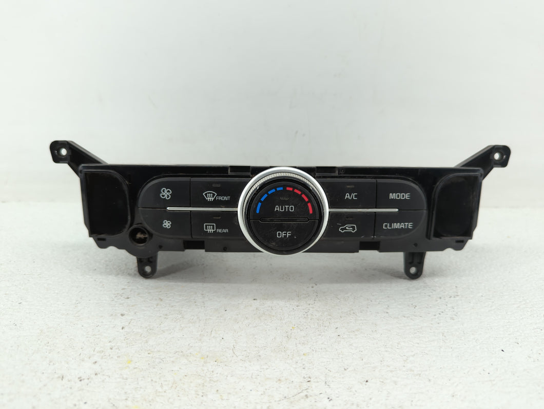 2017-2019 Kia Soul Climate Control Module Temperature AC/Heater Replacement P/N:97250-B2DQ1CA 97250-B2GQ1CA Fits 2017 2018 2019 OEM Used Auto Parts