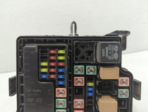 2017-2019 Kia Soul Fusebox Fuse Box Panel Relay Module P/N:91713B2770 91713B2570 Fits 2017 2018 2019 OEM Used Auto Parts