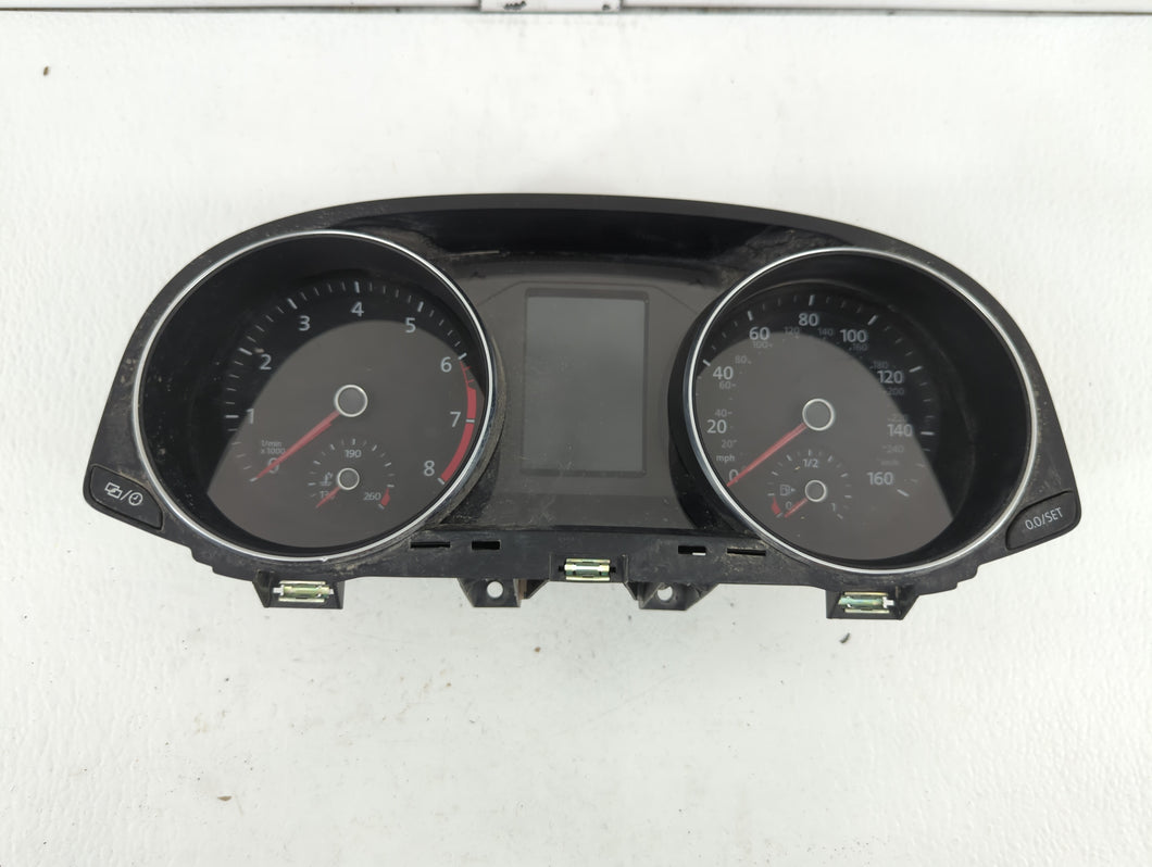 2016-2019 Volkswagen Passat Instrument Cluster Speedometer Gauges P/N:561 920 971 561920971 Fits 2016 2017 2018 2019 OEM Used Auto Parts