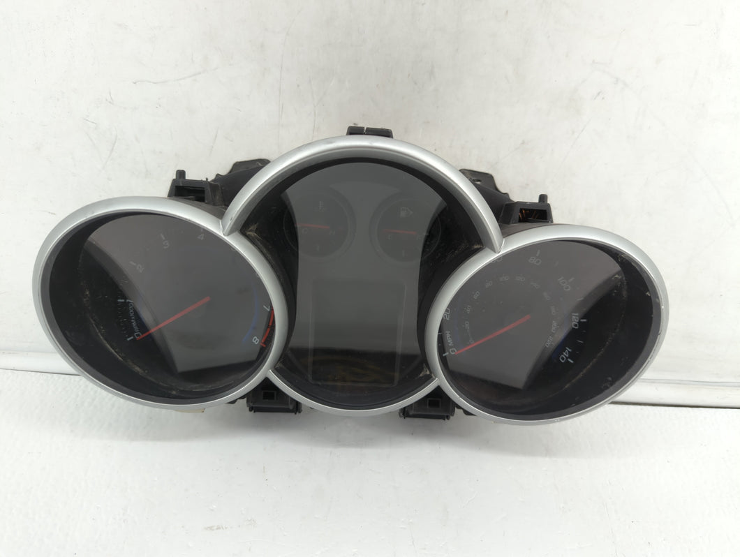 2012 Chevrolet Cruze Instrument Cluster Speedometer Gauges P/N:95940656 95487986 Fits OEM Used Auto Parts