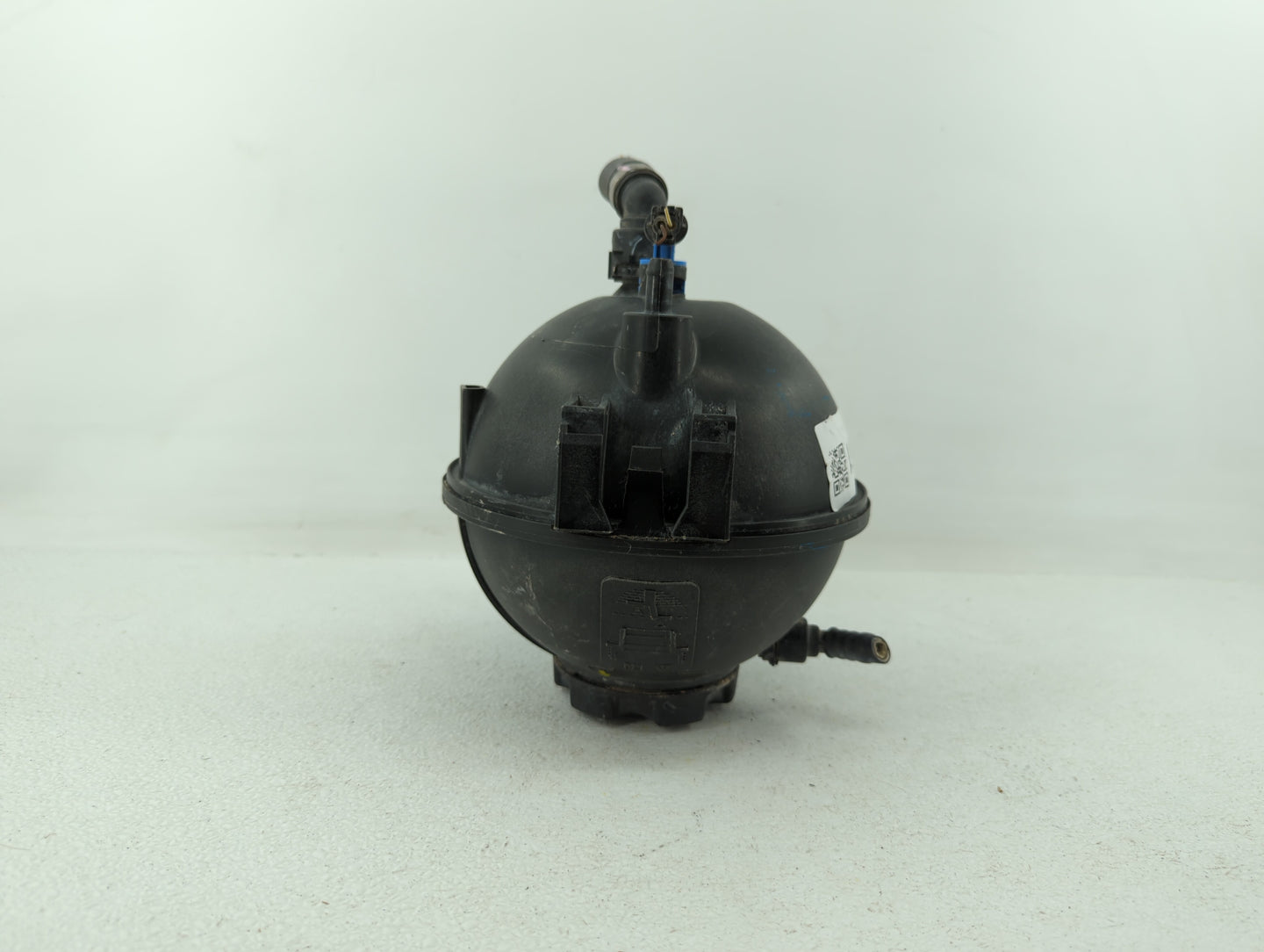 2014-2017 Bmw X3 Radiator Coolant Overflow Expansion Tank Bottle - Oemusedautoparts1.com