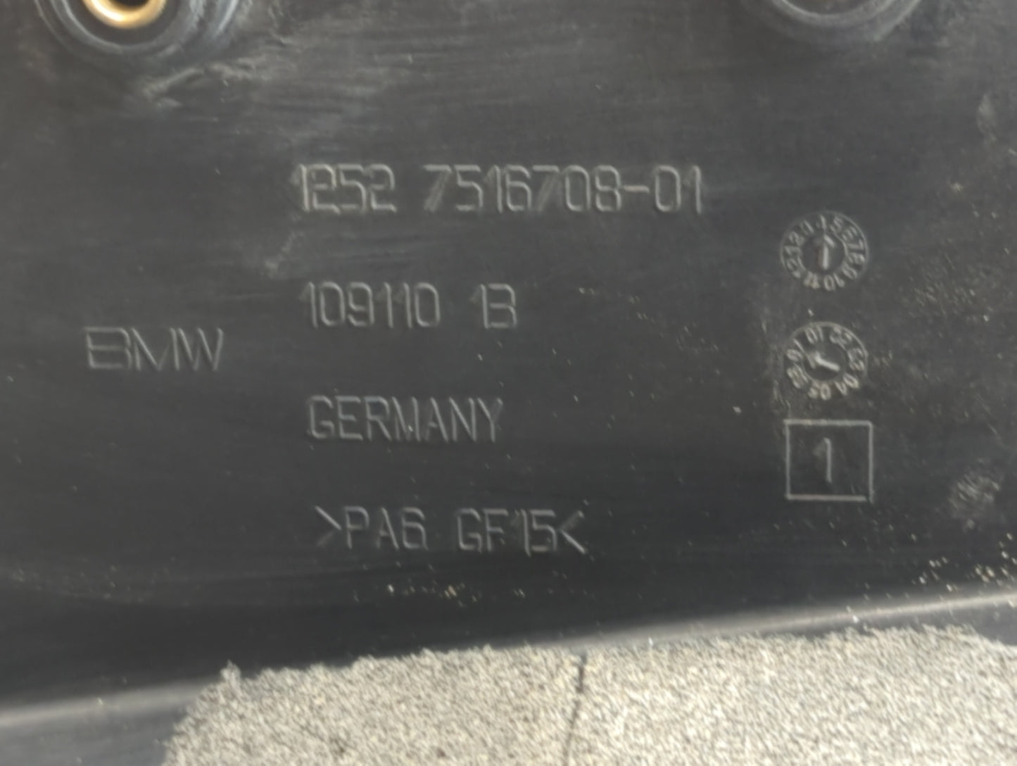 2003-2006 Land Rover Range Rover Fusebox Fuse Box Panel Relay Module P/N:1252 7516708-01 518776117 Fits 2003 2004 2005 2006 OEM Used Auto Parts - Oemusedautoparts1.com