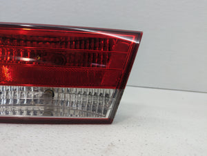 2006-2008 Hyundai Sonata Tail Light Assembly Passenger Right OEM P/N:92404-0A0 Fits 2006 2007 2008 OEM Used Auto Parts