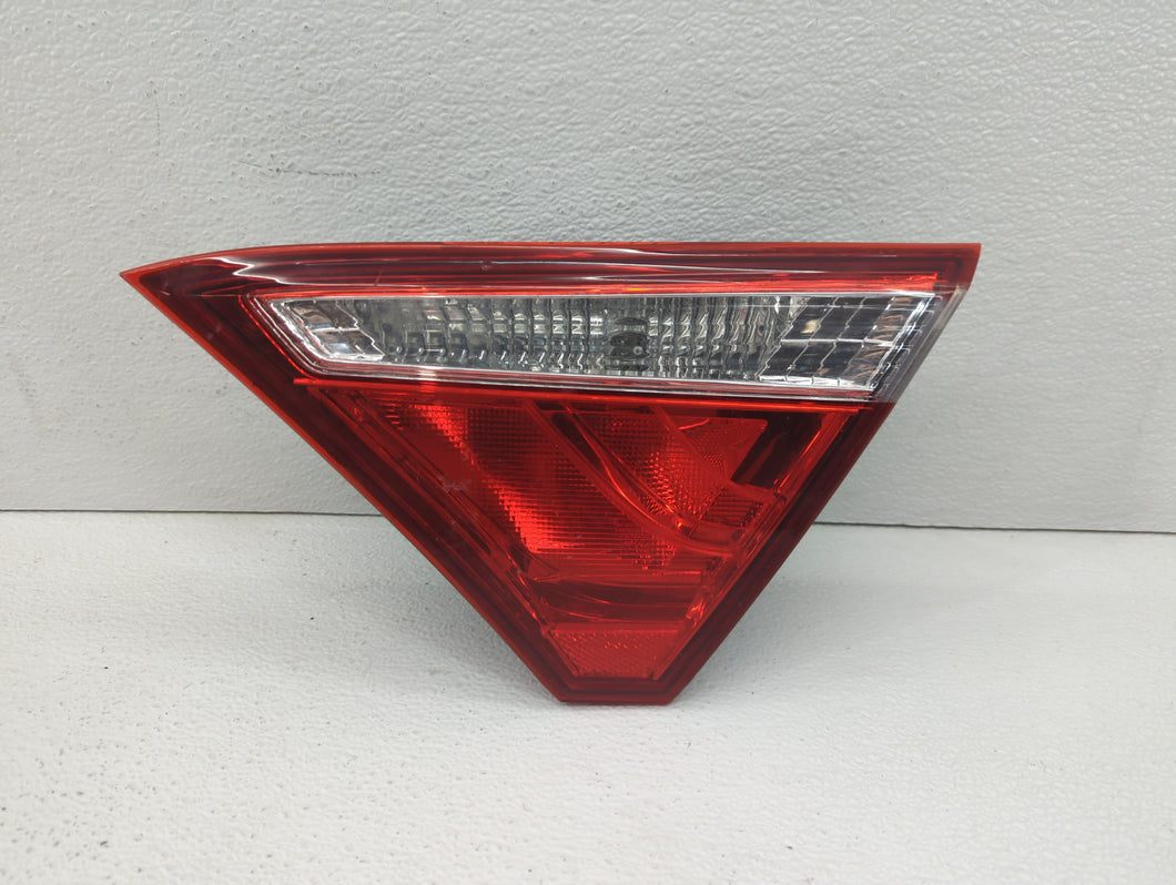 2015-2017 Toyota Camry Tail Light Assembly Passenger Right OEM Fits 2015 2016 2017 OEM Used Auto Parts