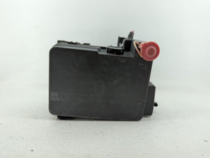 2016-2017 Chevrolet Equinox Fusebox Fuse Box Panel Relay Module P/N:23404556 04692235AD Fits 2016 2017 OEM Used Auto Parts