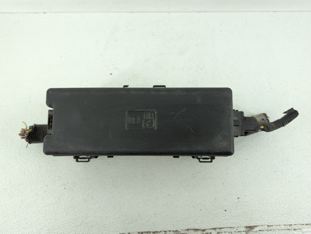 2007-2008 Ford Expedition Fusebox Fuse Box Panel Relay Module P/N:7L1T-15604-BK 7L1T15604BK Fits 2007 2008 OEM Used Auto Parts