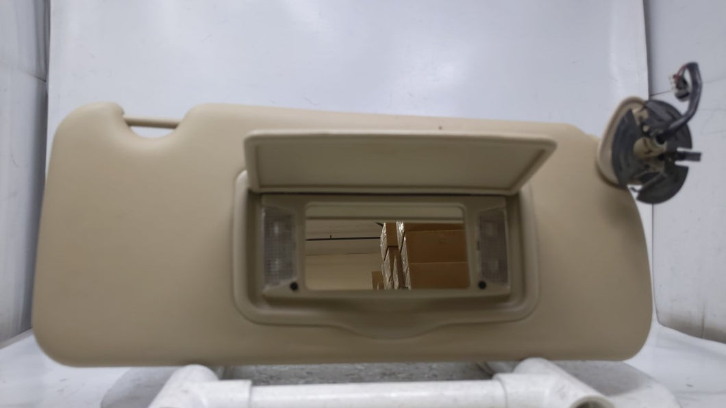 2003 Cadillac Cts Sun Visor Shade Replacement Passenger Right Mirror Fits OEM Used Auto Parts - Oemusedautoparts1.com