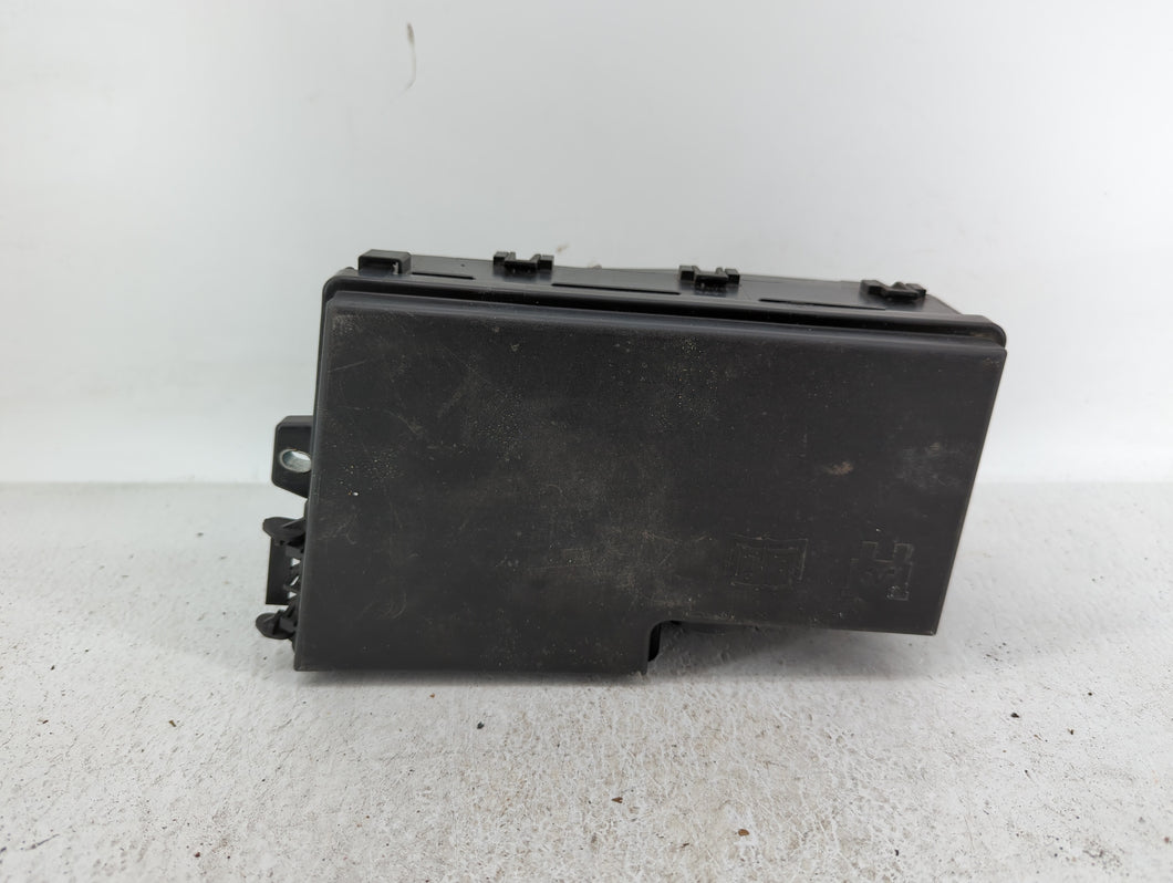 2013-2016 Ford Escape Fusebox Fuse Box Panel Relay Module P/N:AV6T-14A142-AB AV6T-14A067-AD Fits 2013 2014 2015 2016 OEM Used Auto Parts