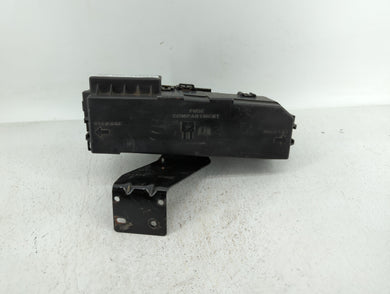 2008-2011 Mazda Tribute Fusebox Fuse Box Panel Relay Module P/N:8L8T-14A003-A Fits 2008 2009 2010 2011 OEM Used Auto Parts