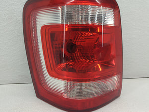 2008-2012 Ford Escape Tail Light Assembly Driver Left OEM P/N:8L84-13B505-A 9L84-13B505-A Fits 2008 2009 2010 2011 2012 OEM Used Auto Parts