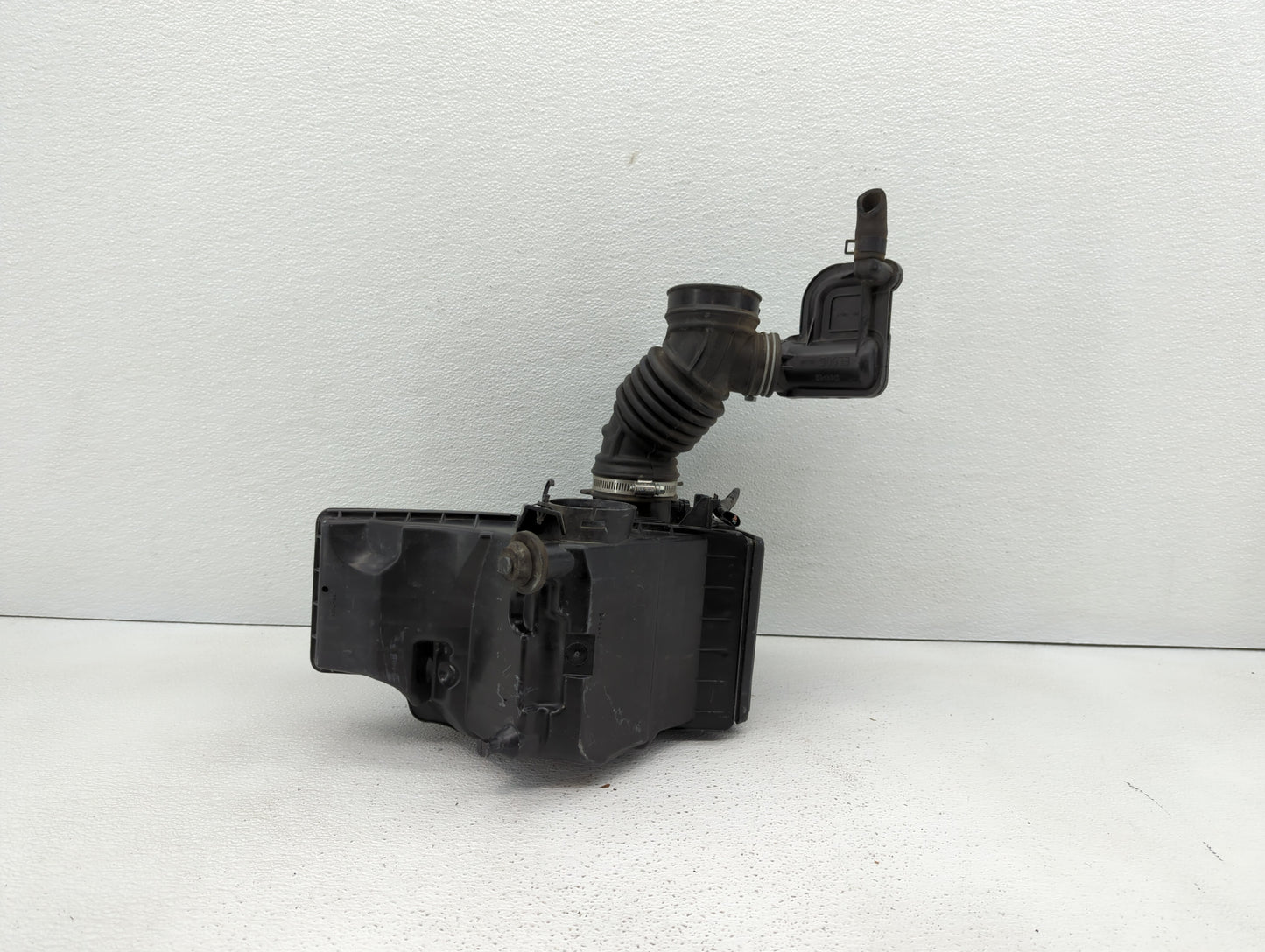 2008 Nissan Pathfinder Air Cleaner Intake-duct Hose Tube - Oemusedautoparts1.com
