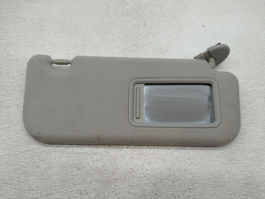 2009-2010 Pontiac Vibe Sun Visor Shade Replacement Passenger Right Mirror Fits 2009 2010 OEM Used Auto Parts