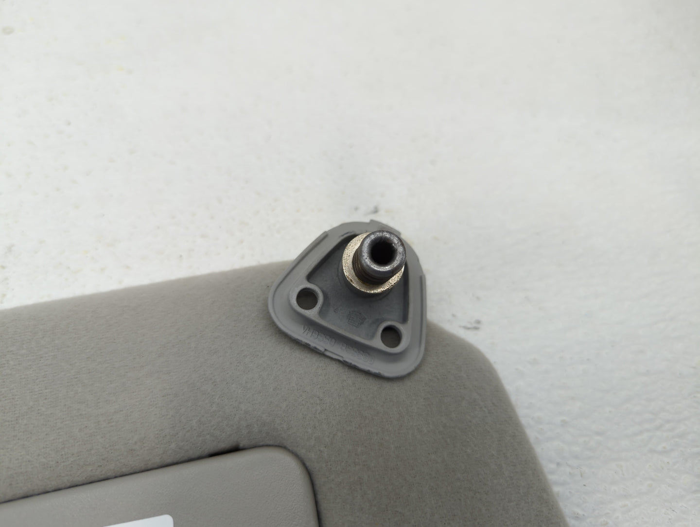 2002-2006 Toyota Camry Sun Visor Shade Shade Replacement Passenger Right Mirror Fits 2002 2003 2004 2005 2006 OEM Used Auto Parts - Oemusedautoparts1.com