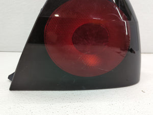 2004-2005 Chevrolet Impala Tail Light Assembly Passenger Right OEM P/N:16525262 Fits 2004 2005 OEM Used Auto Parts