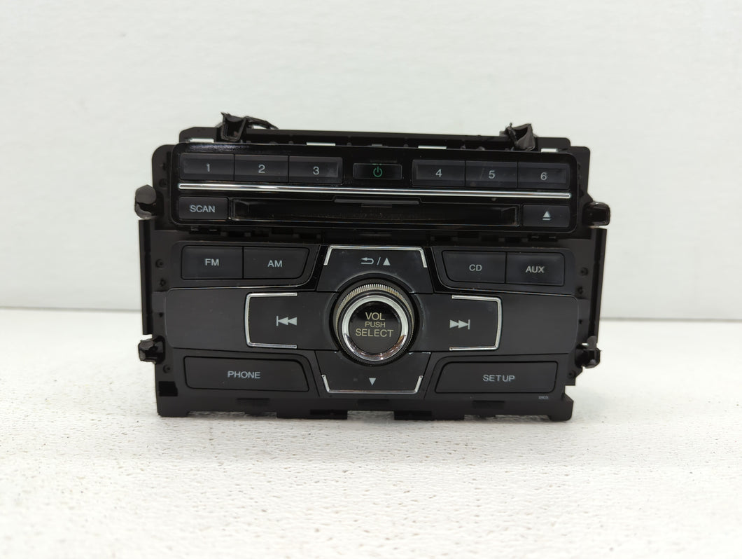 2013-2015 Honda Civic Radio AM FM Cd Player Receiver Replacement P/N:78260-TR0-A130-M1 39100-TR3-A314-M1 Fits 2013 2014 2015 OEM Used Auto Parts