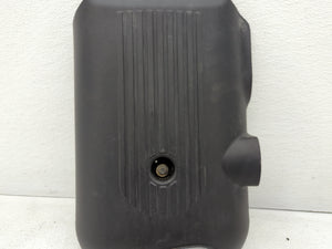 2005 Chevrolet Silverado 2500 Engine Cover