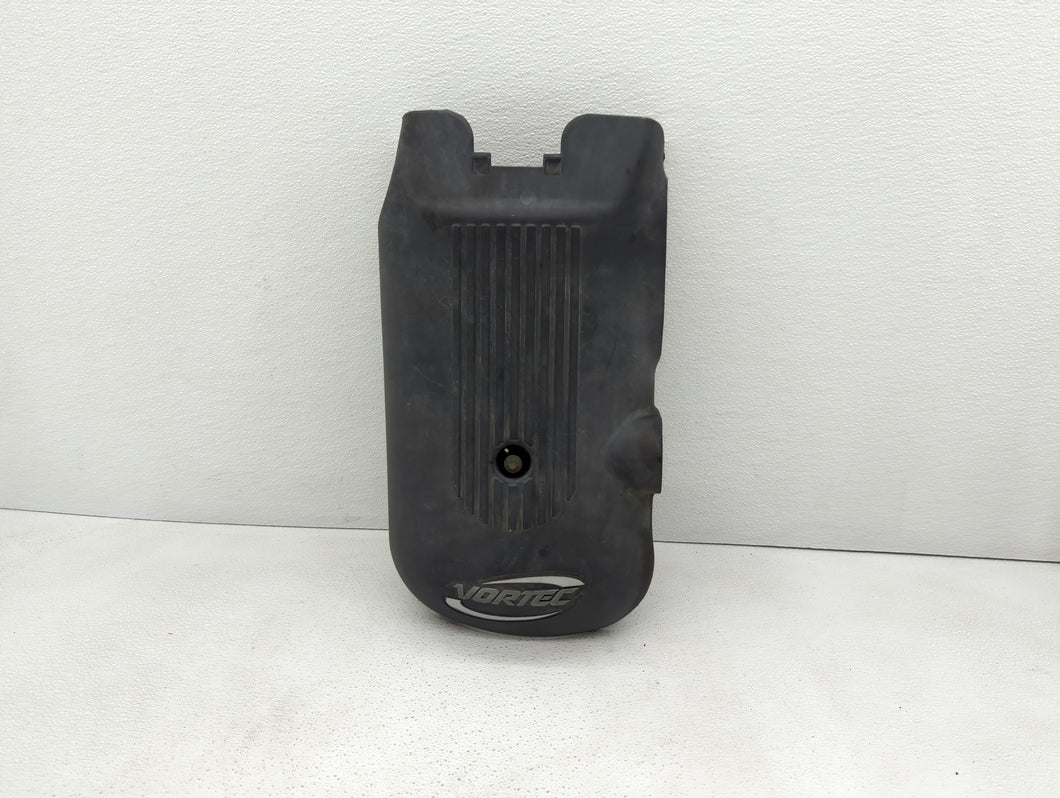 2003 Chevrolet Silverado 2500 Engine Cover