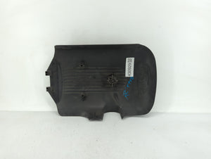 2004 Chevrolet Silverado 2500 Engine Cover