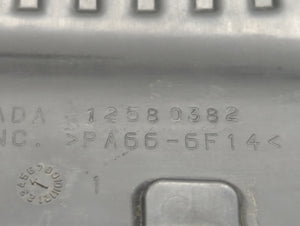 2003 Chevrolet Suburban 1500 Engine Cover