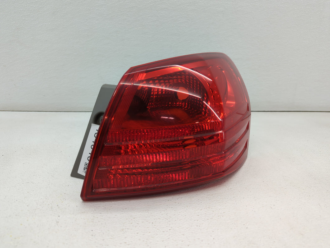 2008-2015 Nissan Rogue Tail Light Assembly Passenger Right OEM Fits 2008 2009 2010 2011 2012 2013 2014 2015 OEM Used Auto Parts