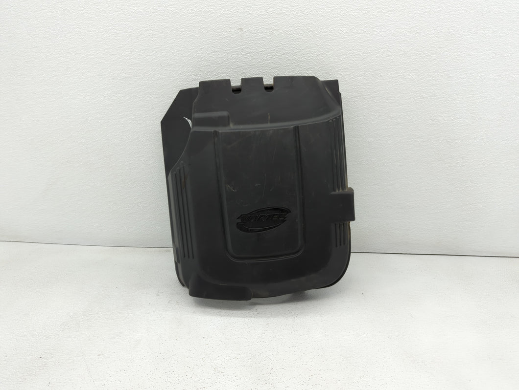 2013 Chevrolet Silverado 1500 Engine Cover