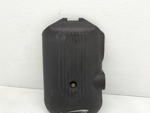 2004 Chevrolet Suburban 2500 Engine Cover