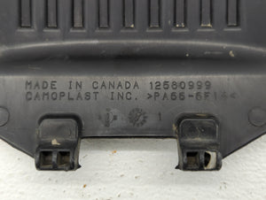 2004 Chevrolet Suburban 2500 Engine Cover