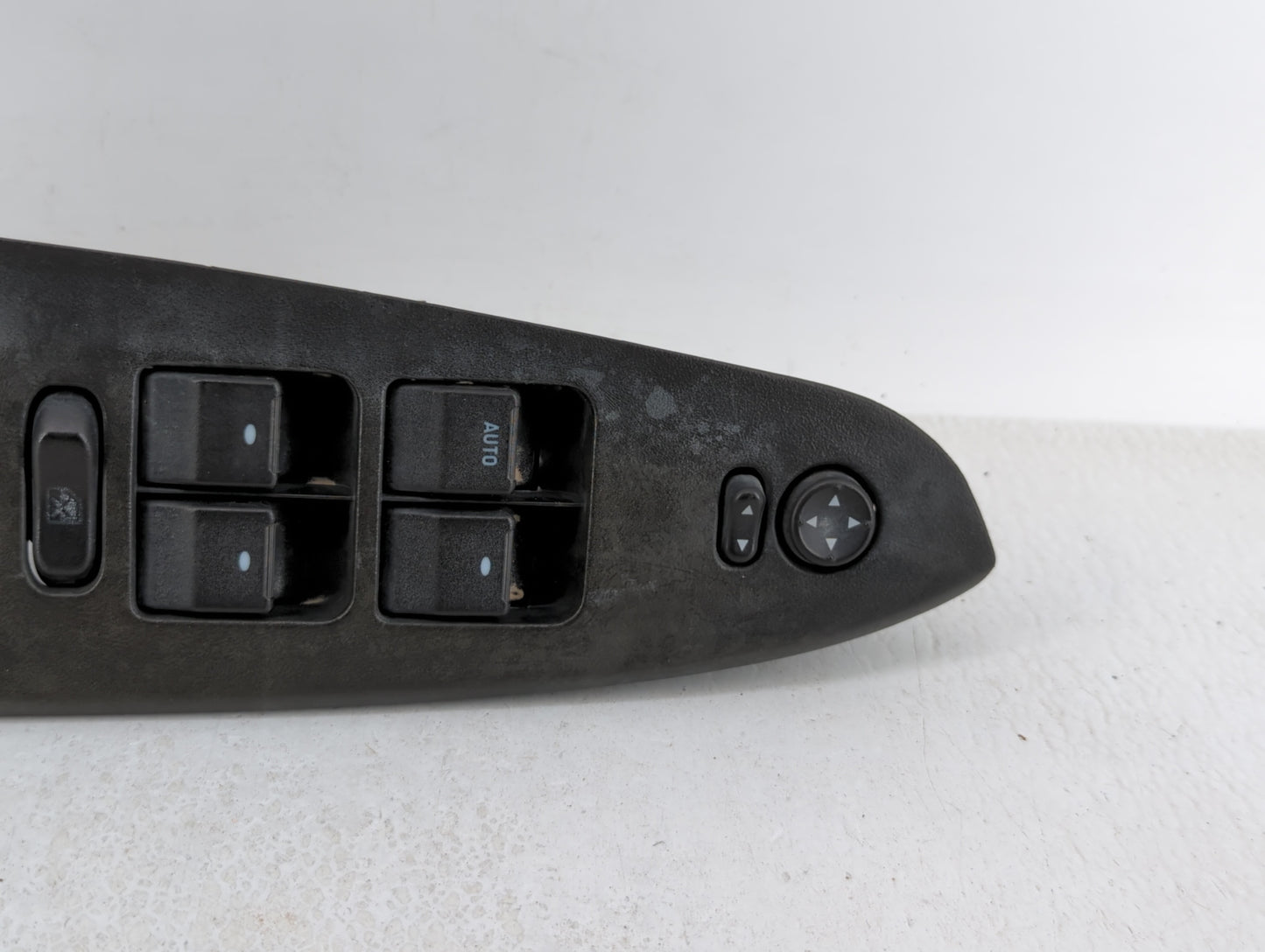 2009-2016 Chevrolet Impala Master Power Window Switch Replacement Driver Side Left P/N:25828893 Fits OEM Used Auto Parts - Oemusedautoparts1.com