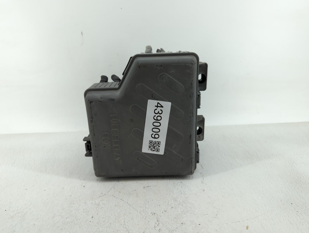 2010-2012 Hyundai Santa Fe Fusebox Fuse Box Panel Relay Module P/N:91115-2B050 91950-2B710 Fits 2010 2011 2012 OEM Used Auto Parts