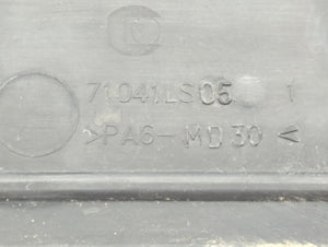 2011 Chevrolet Cruze Engine Cover