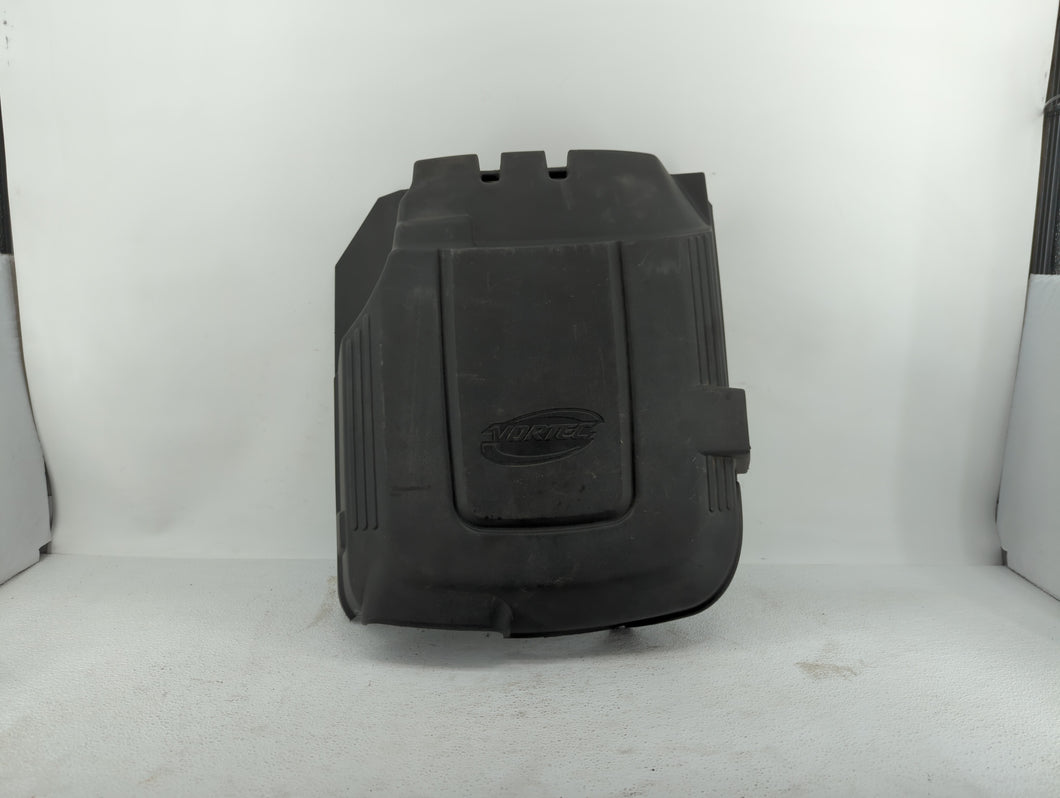 2013 Chevrolet Silverado 1500 Engine Cover