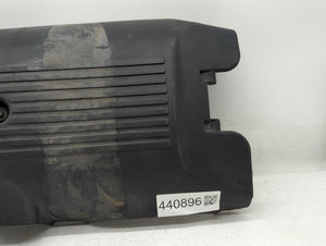 2002 Chevrolet Suburban 1500 Engine Cover