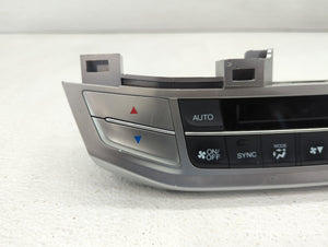 2013-2015 Honda Accord Climate Control Module Temperature AC/Heater Replacement P/N:79600 T2F A611 M1 79600 T2F A411 M1 Fits OEM Used Auto Parts