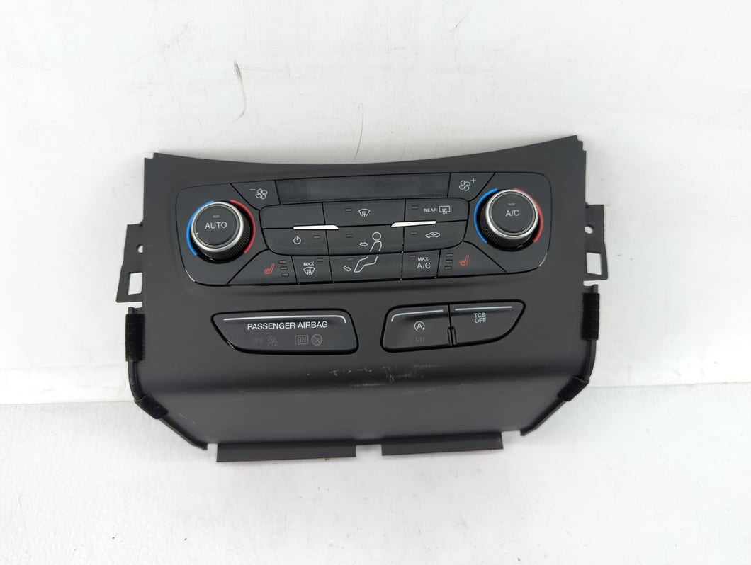 2018-2019 Ford Escape Climate Control Module Temperature AC/Heater Replacement P/N:GJ5T-18C612-CJ GJ5T-18C612-CH Fits 2018 2019 OEM Used Auto Parts