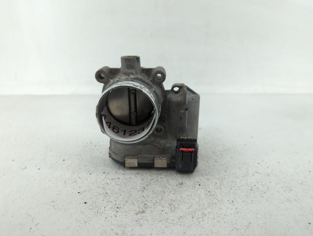 2014-2018 Ford Focus Throttle Body P/N:DS7E-9F991-BD DS7E-9F991-BB Fits 2014 2015 2016 2017 2018 2019 2020 2021 2022 OEM Used Auto Parts