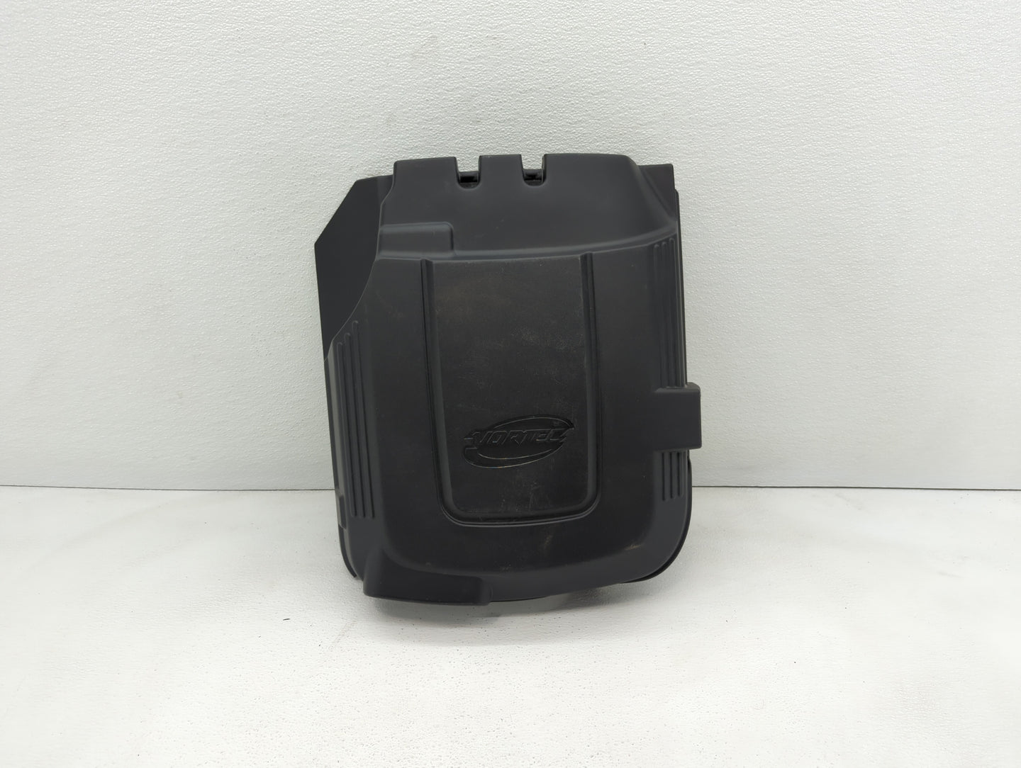 2010 Gmc Yukon Engine Cover - Oemusedautoparts1.com