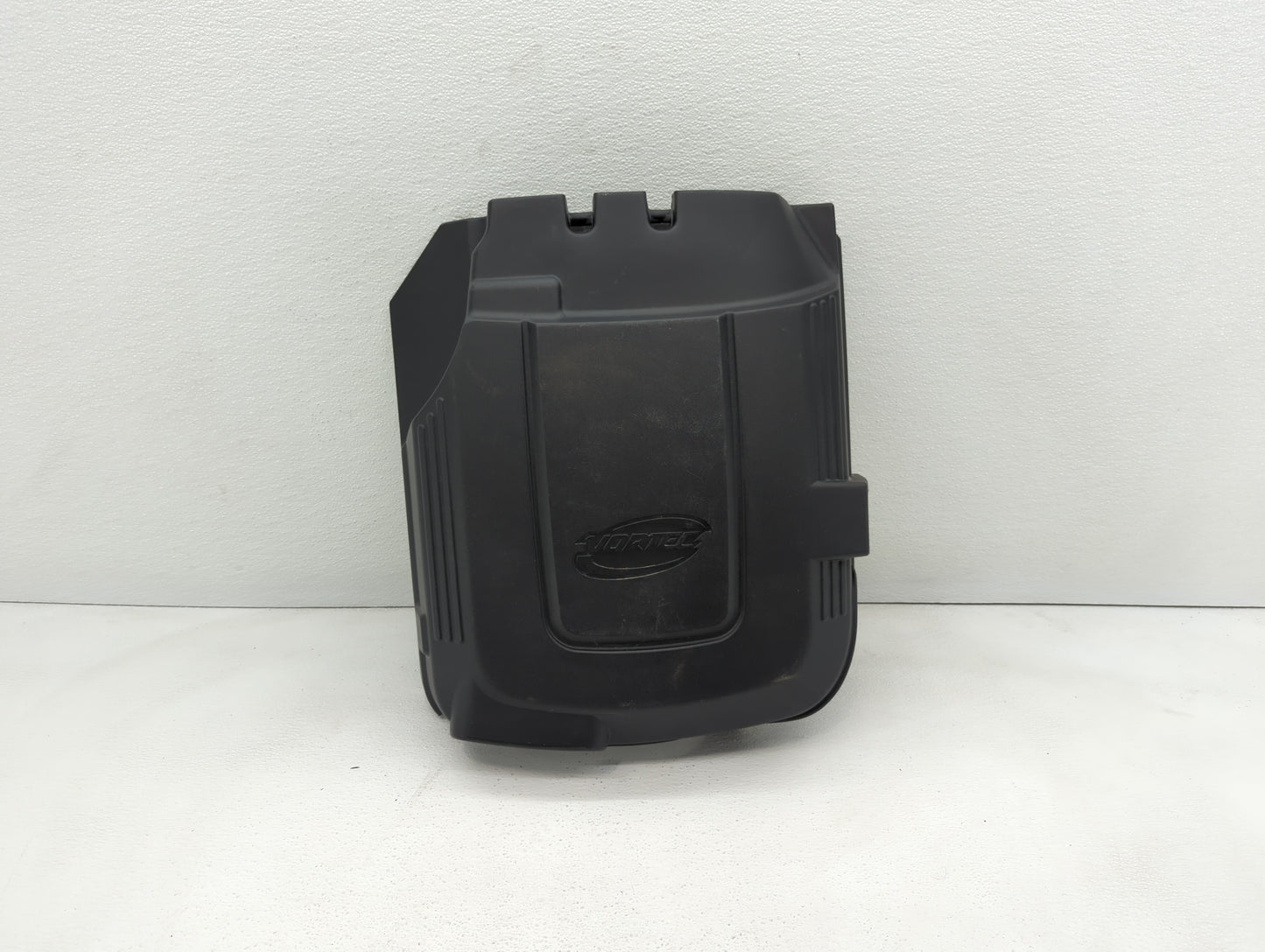 2010 Gmc Yukon Engine Cover - Oemusedautoparts1.com