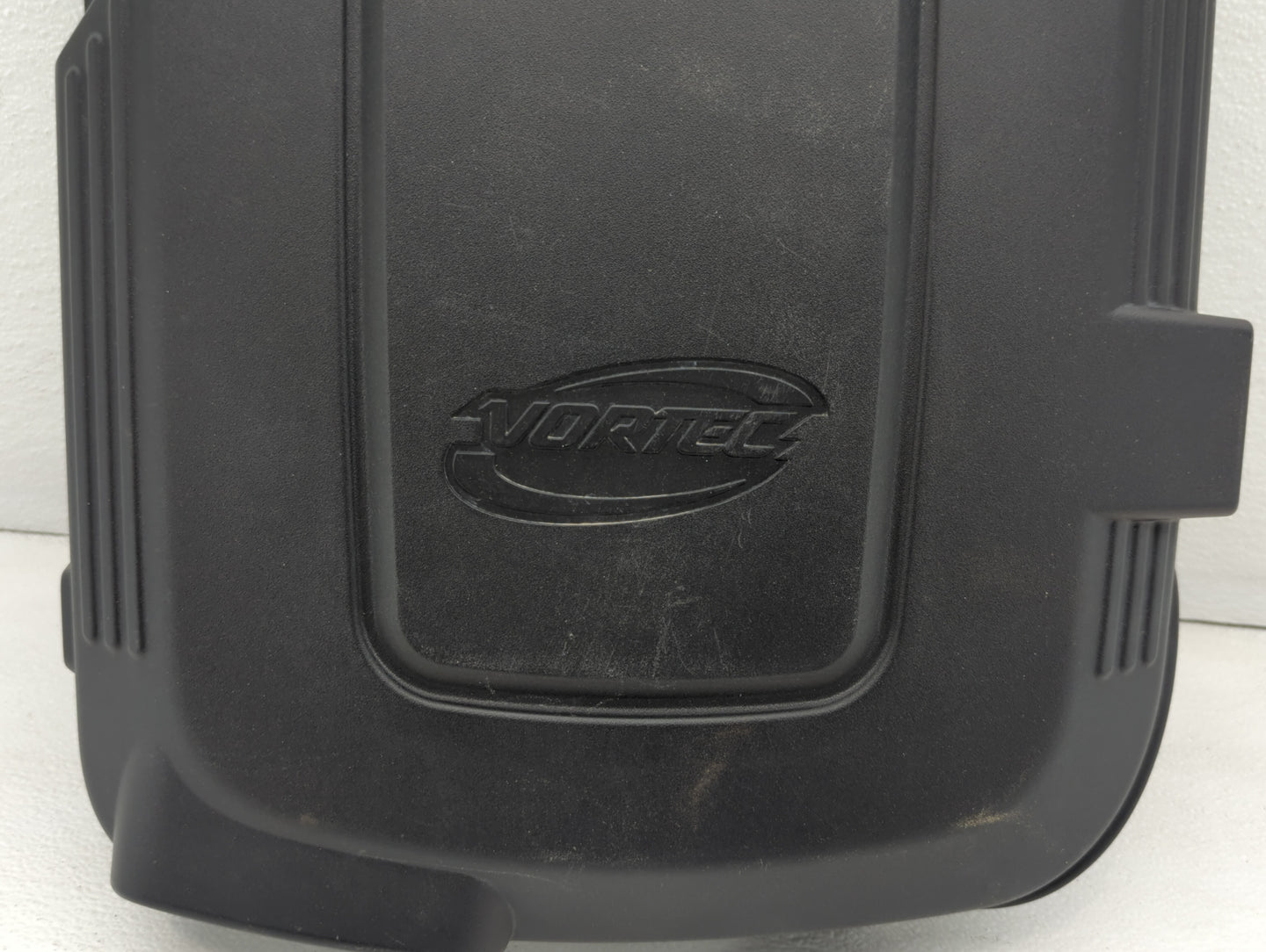 2010 Gmc Yukon Engine Cover - Oemusedautoparts1.com