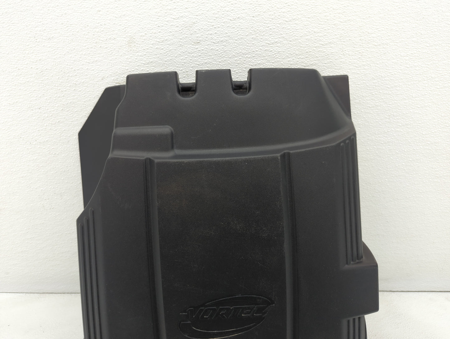 2010 Gmc Yukon Engine Cover - Oemusedautoparts1.com