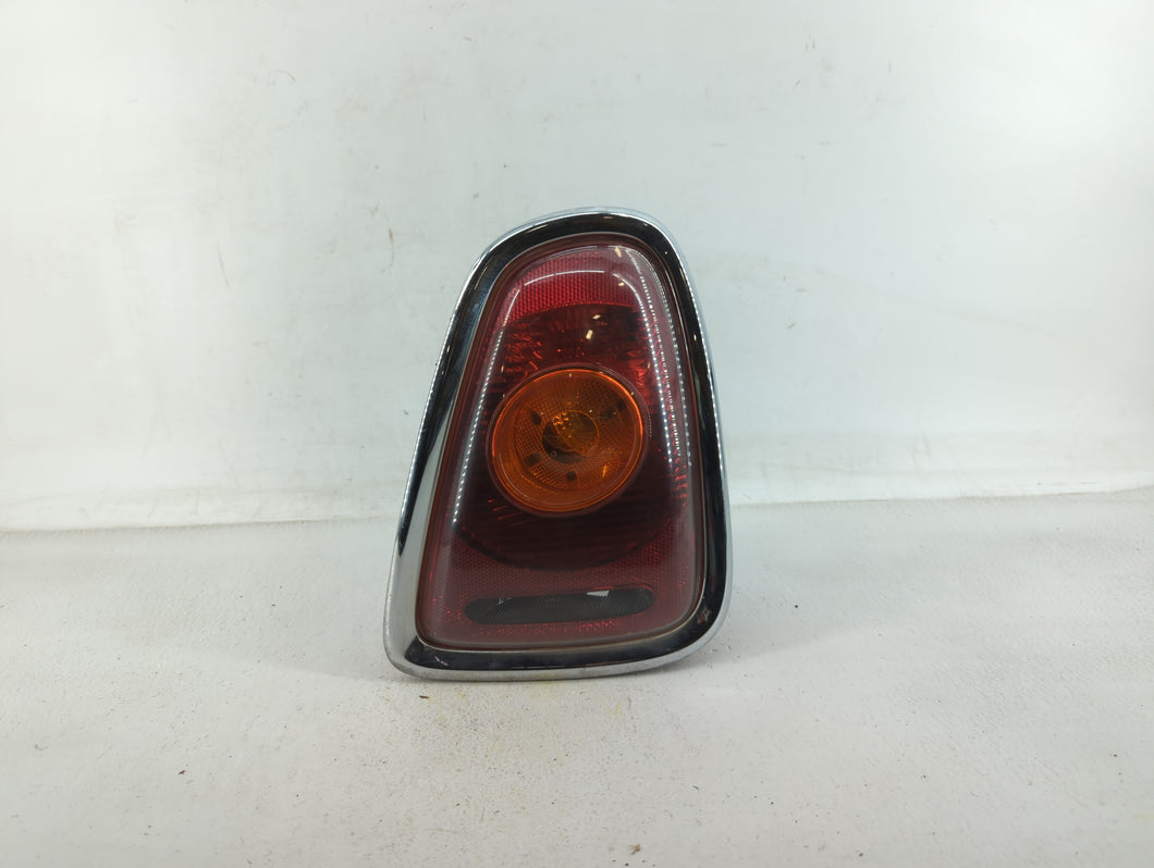 2007 Mini Cooper Tail Light Assembly Passenger Right OEM P/N:2753626 2751308 Fits OEM Used Auto Parts