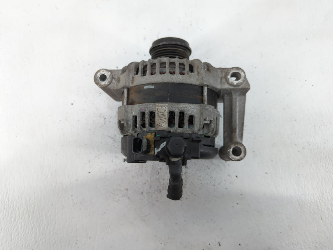 2018-2022 Chevrolet Equinox Alternator Replacement Generator Charging Assembly Engine OEM P/N:13517759 0 126 312 191 Fits OEM Used Auto Parts