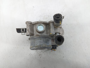 2018-2021 Hyundai Kona Throttle Body P/N:35100-2B340 Fits 2015 2016 2017 2018 2019 2020 2021 2022 OEM Used Auto Parts