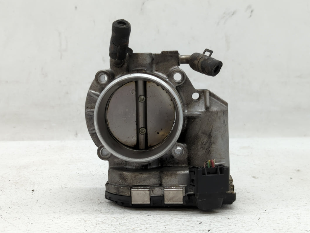 2011-2015 Hyundai Sonata Throttle Body P/N:35100-2G700 35100-2G800 Fits 2011 2012 2013 2014 2015 2016 OEM Used Auto Parts