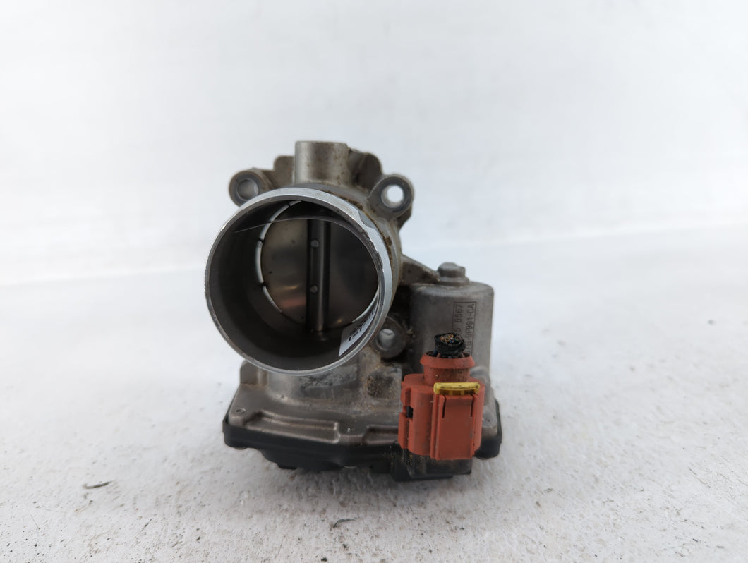 2017-2019 Ford Escape Throttle Body P/N:DS7G-9F991-BB DS7G-9F991-CA Fits 2014 2015 2016 2017 2018 2019 2020 OEM Used Auto Parts