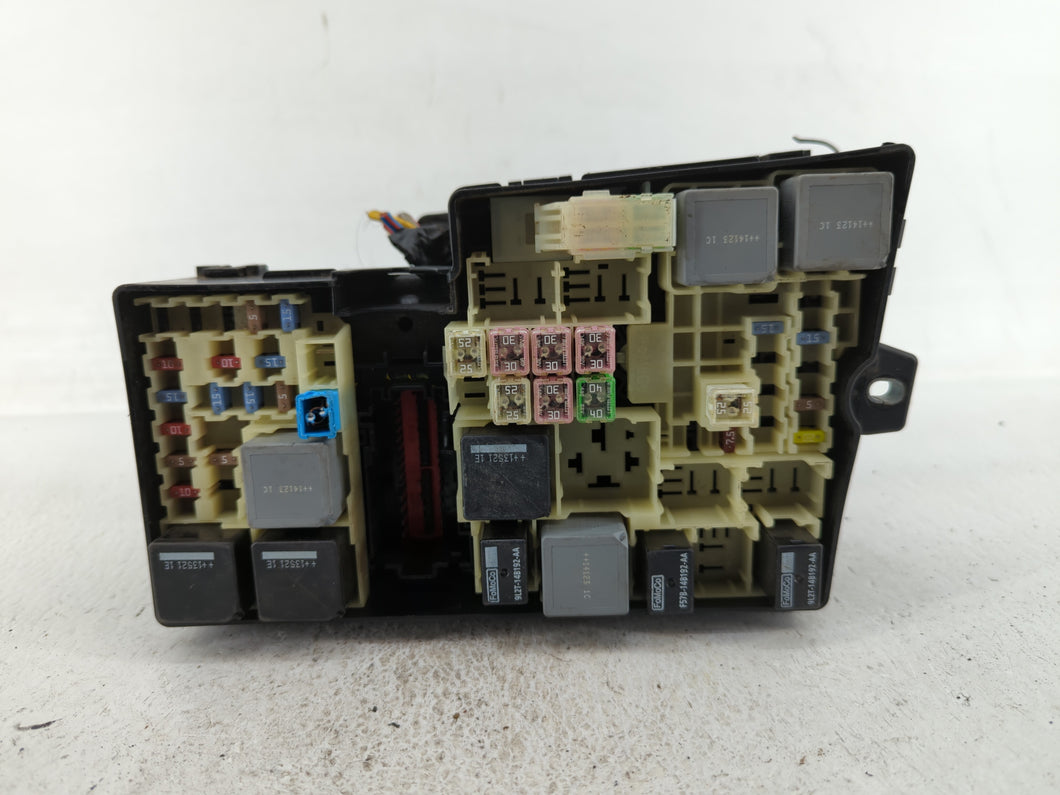 2012-2014 Ford Focus Fusebox Fuse Box Panel Relay Module P/N:AV6T-14A142-AB BV6N-14A073-JL Fits 2012 2013 2014 OEM Used Auto Parts